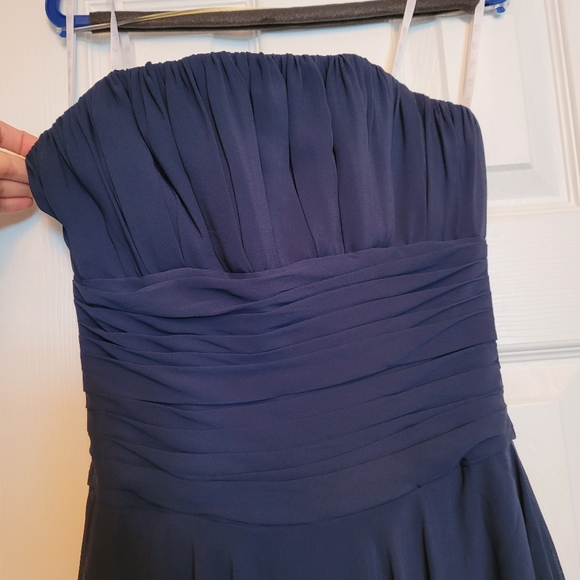 Navy blue, strapless and flowy evening dress - Picture 2 of 5